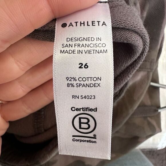Athleta Shorts Women’s 26 Camo Farallon Shorts Cotton Drawstring‎ Running Yoga - Picture 10 of 10